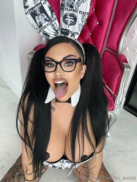 toochis world pornographic star img