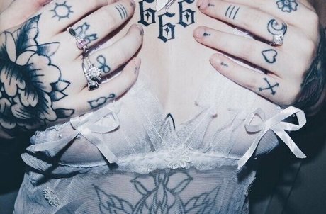 evarayfree Profile Pic