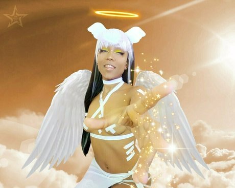 therainqueen pretty pornstar photos