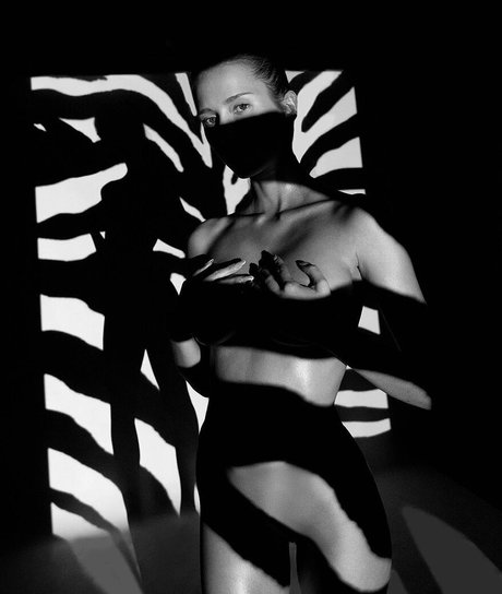 Voronina model pornographic gallery