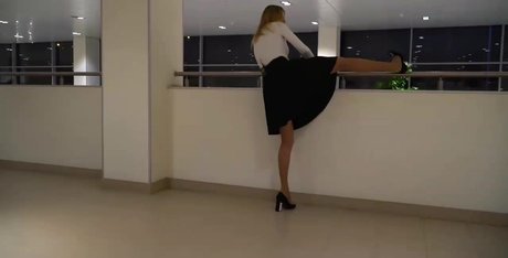 curvy shemale onlyfans sexy naked archive