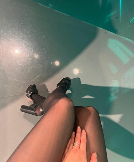 petite slut onlyfans free porn pic