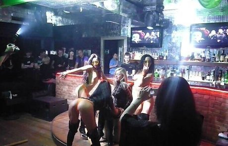 Gogo Stripper pretty pornstar pictures