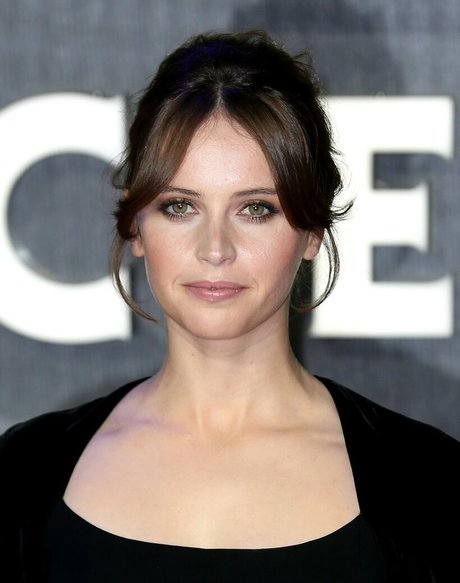 Felicity Jones Profile Pic