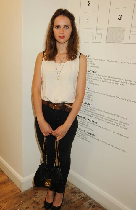 Felicity Jones art pornstar img