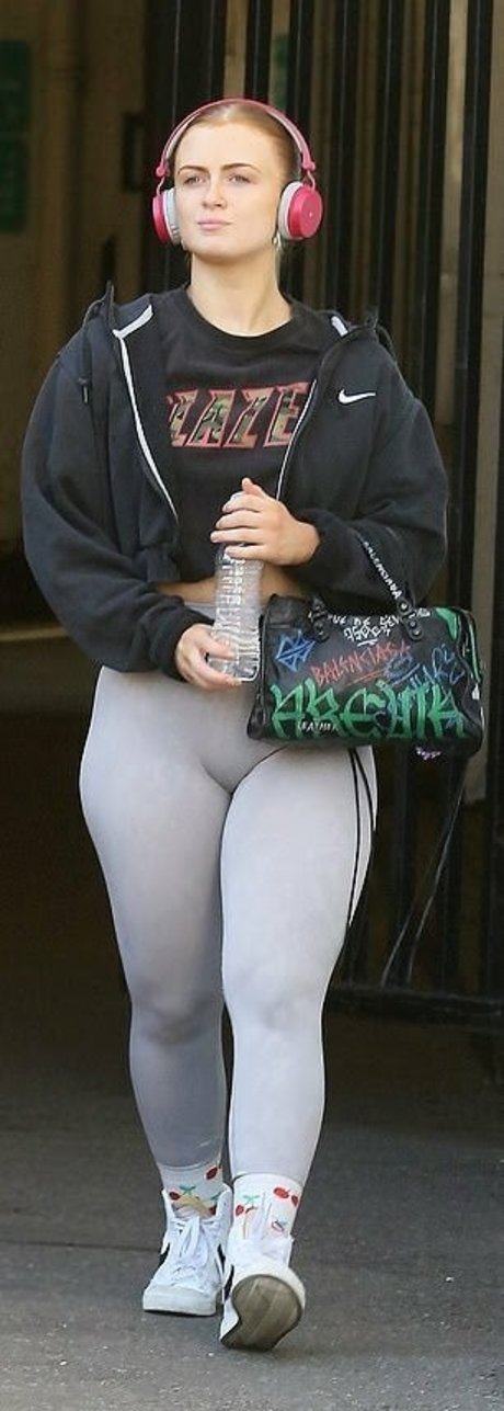 Maisie Smith high quality actress galleries