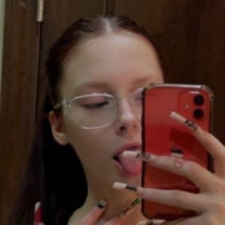 CheyXXX star hot archive