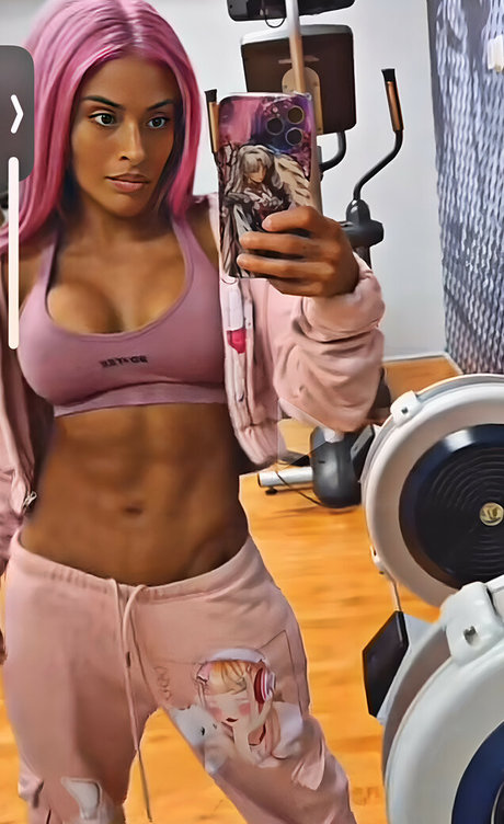 curvy shemale onlyfans nude image