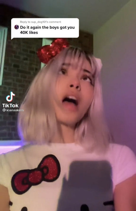 blonde natural onlyfans nude img