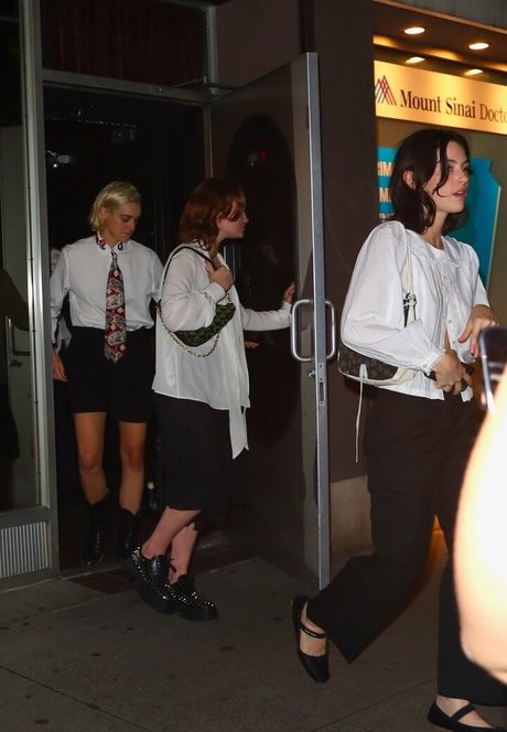 pregnant asian onlyfans erotic pic