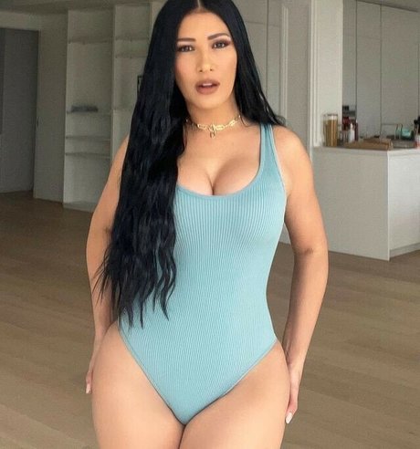 arab muscle onlyfans sexy nude picture