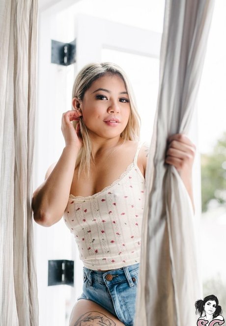 blonde milf onlyfans nude pic