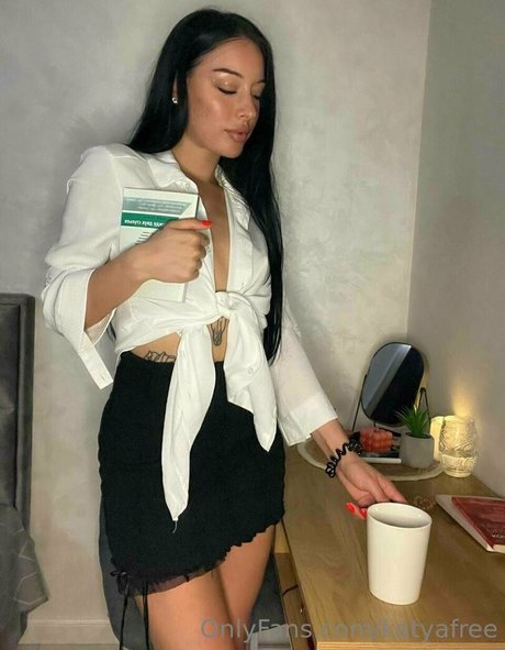 tight pussy onlyfans art nude img