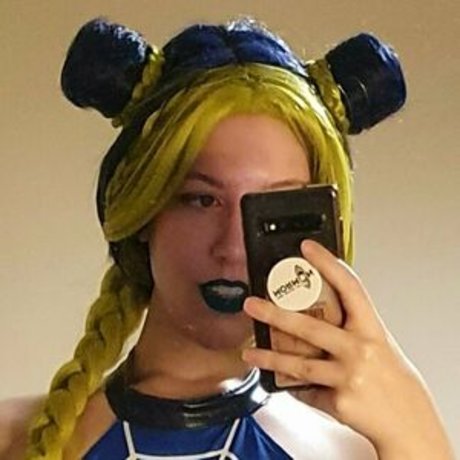 Alyxiskitty nudes model galleries