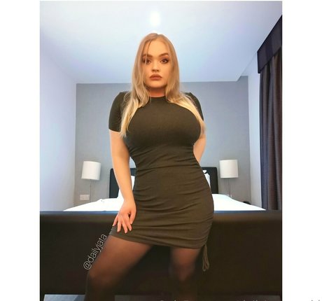 centerfold onlyfans exclusive pictures