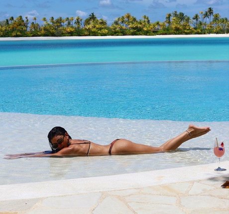 striptease onlyfans hot pics