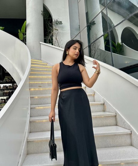 Aarushi Abrol xxx actress images