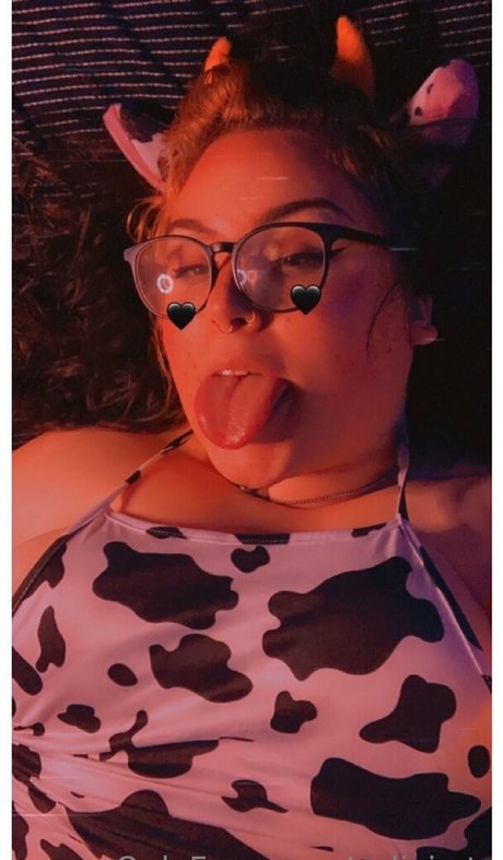 xolivia tv nudes model pics