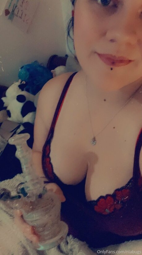 niabugs porn actress image