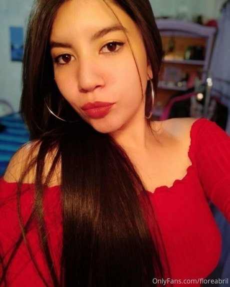 small onlyfans free nude image