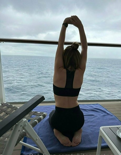 whitesweetness porn model pics