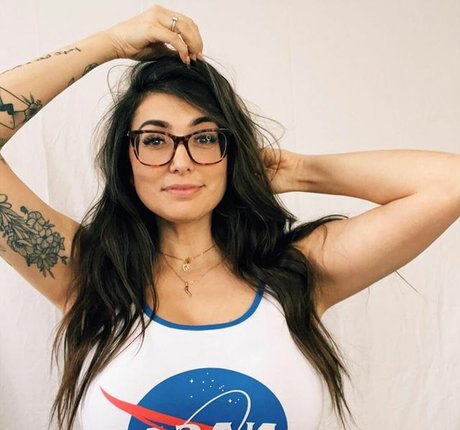 dailyvitaminb top actress image