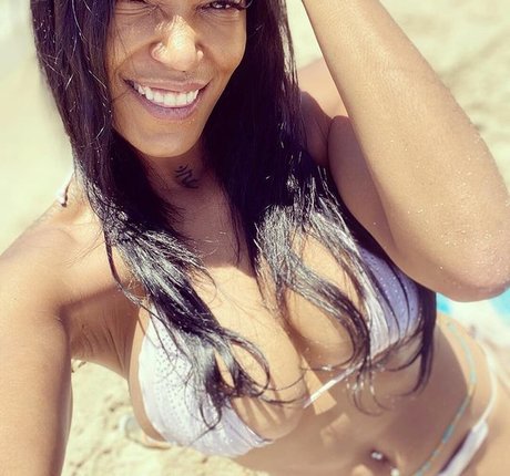 Montana Fishbourne model nudes photos