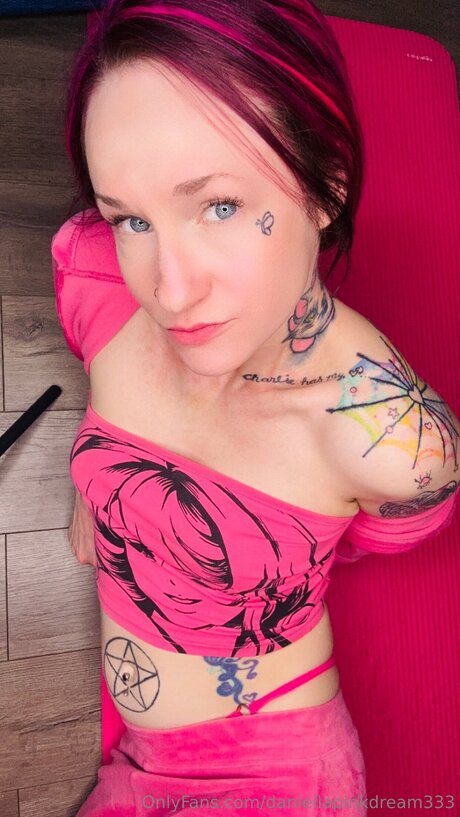 Daniellapinkdream333 nude actress photos