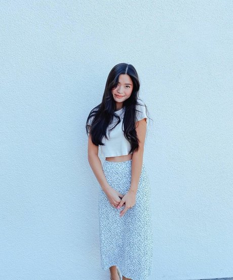 Ashley Liao star beautiful photos