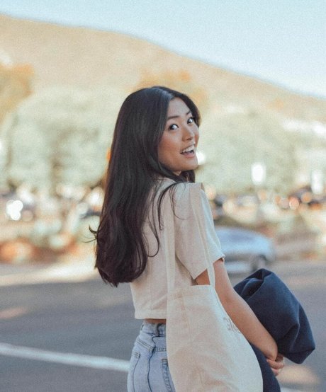 Ashley Liao pretty actress photos