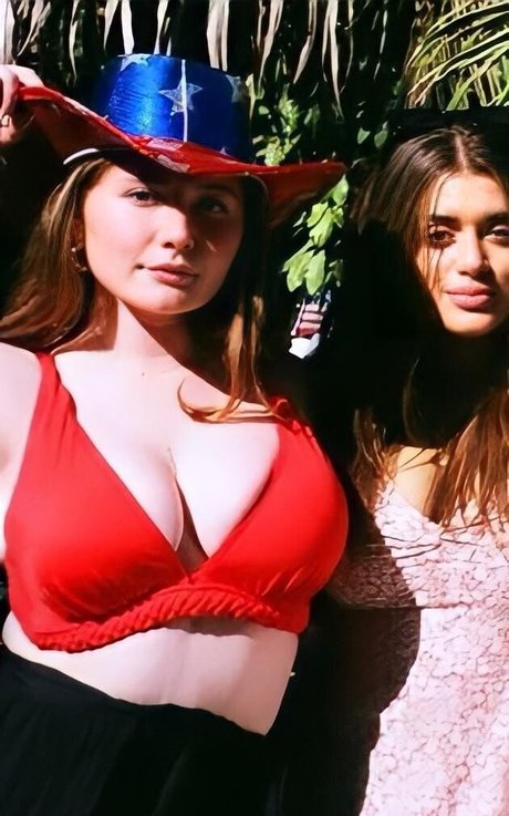 tattooed onlyfans porn photos