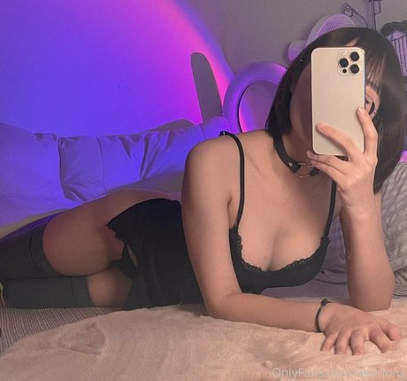 shaved onlyfans top photos