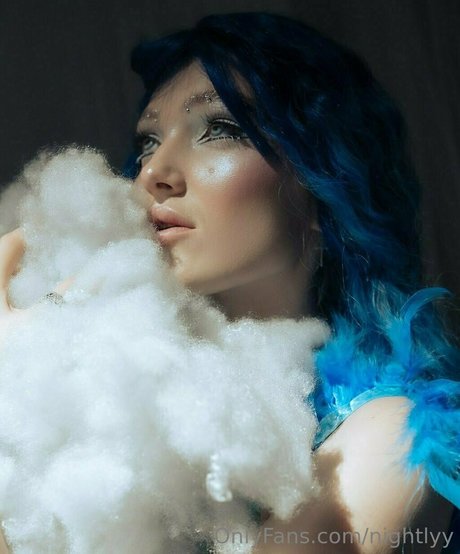 Nightlyy naked actress galleries