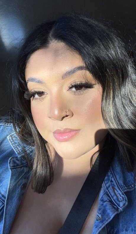 Lucia Yanez pornographic model picture