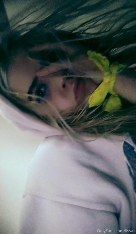 Lissaviip naked actress photos