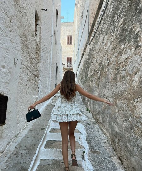 izemnb erotic pornstar picture