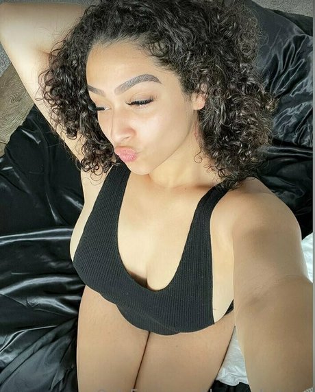 naked teen onlyfans nude image