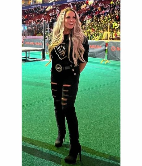 big nipples onlyfans art naked img