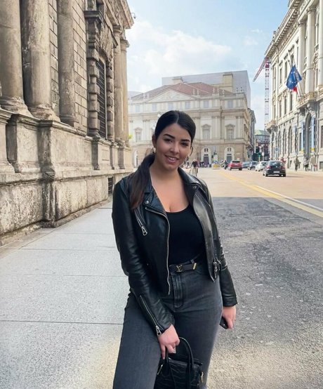 popular trans onlyfans sexy naked image