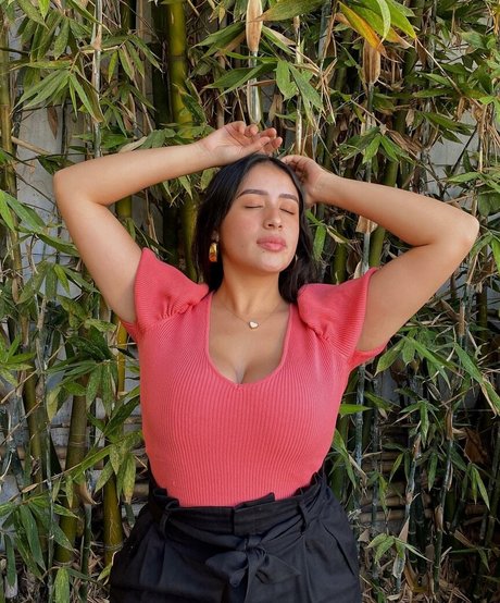 beach milf onlyfans art porn pic