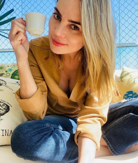 amateur blonde onlyfans sexy nude galleries