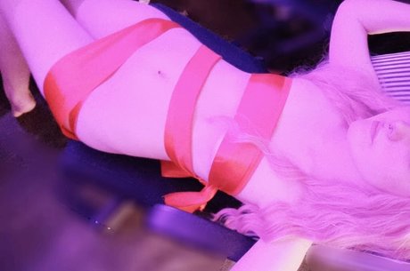 HappyLikeAwall adult star archive