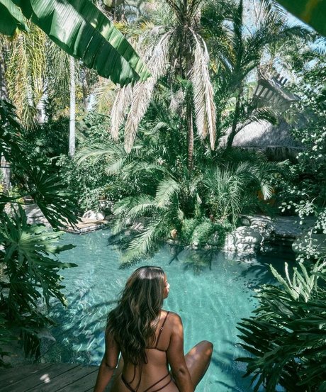 Kamie Crawford pornstar high quality img