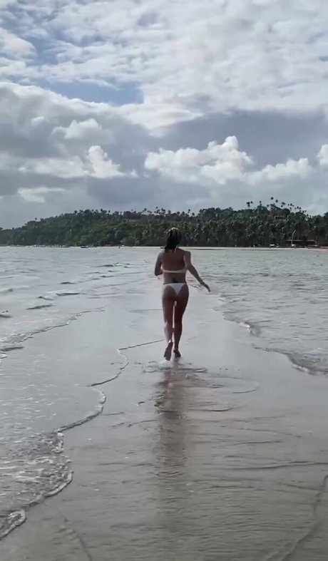 Leticia Spiller perfect actress gallery