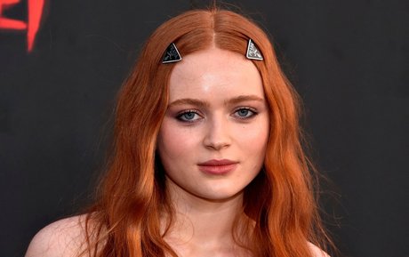 Sadie Sink beautiful star images