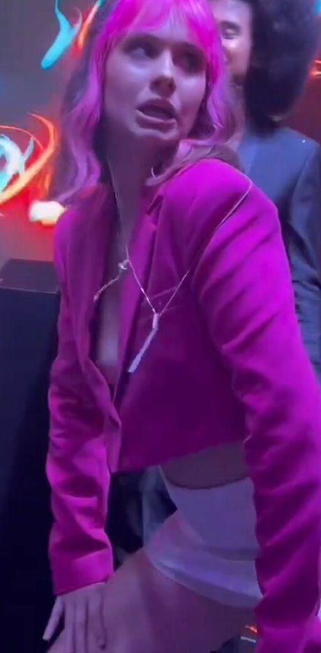 Julia K Barni pornstar pretty pics