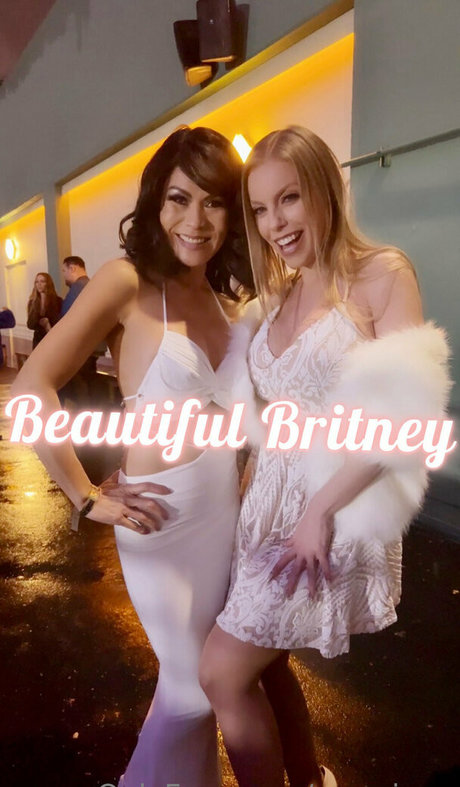 mssaigon nude pornstar picture