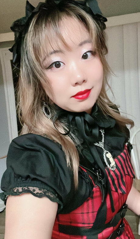 pearlpeony star adult image