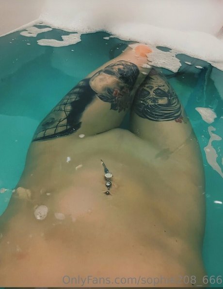 Sophie208 666 hot model picture