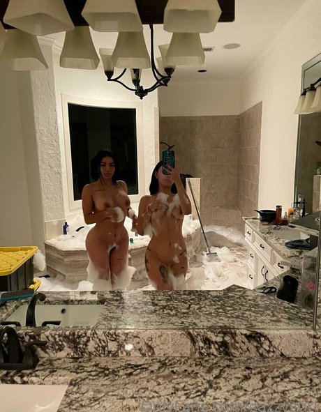 GazzyGurl beautiful actress photo